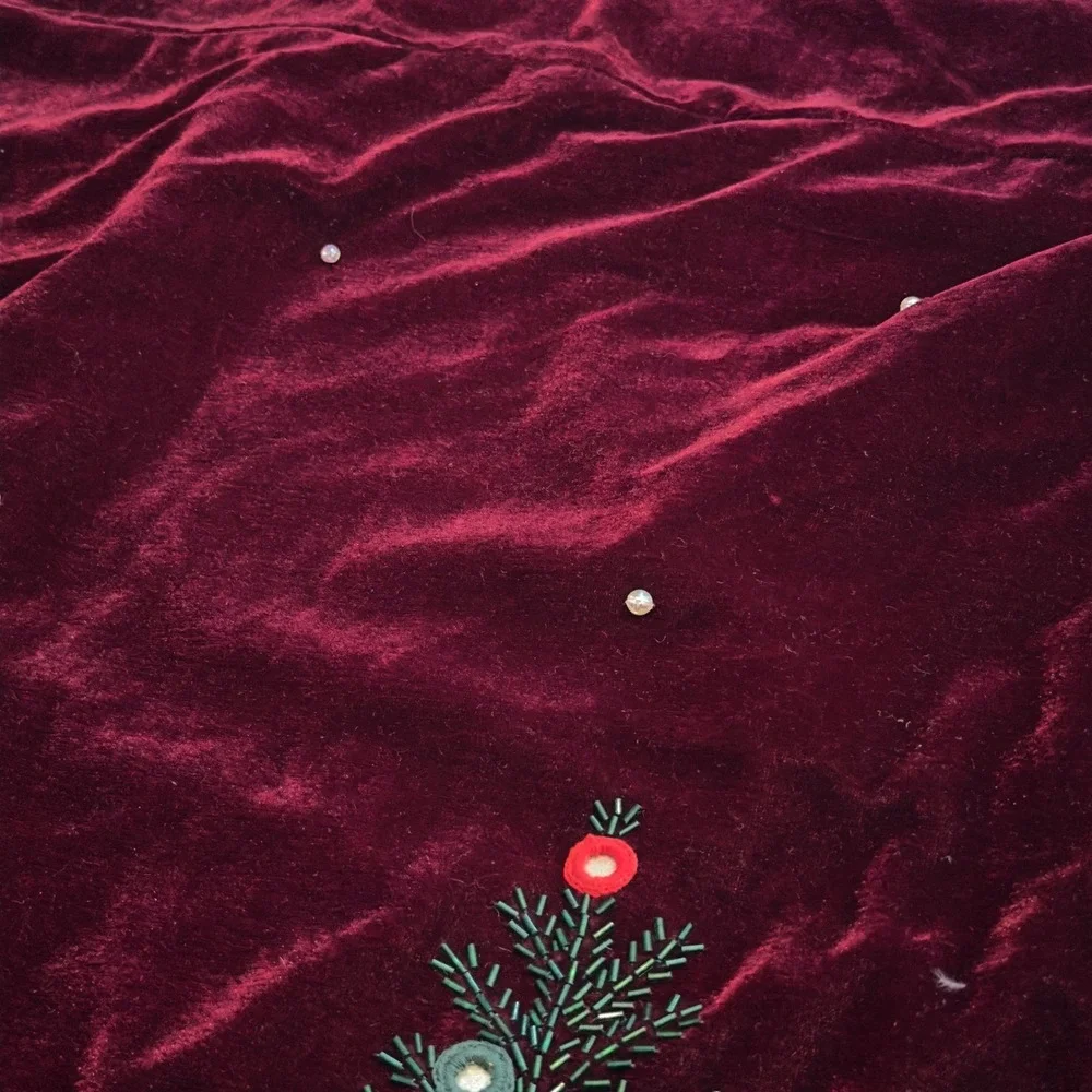 Burgundy Velvet Beaded Christmas Tree Skirt Embroidered Trees Gold Trim 53 Inch